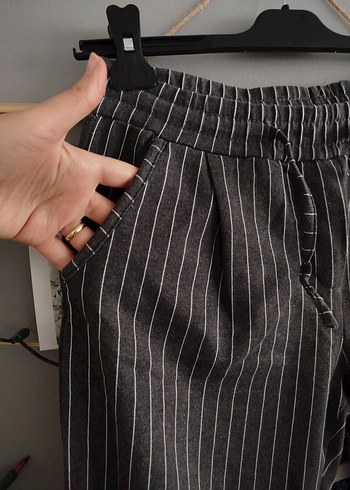 Gri Çizgili Kadın Pantolon - Görsel 4