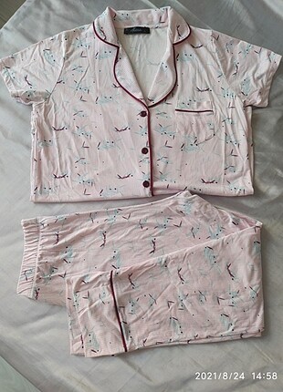 Desenli Düğmeli Pijama Takımı