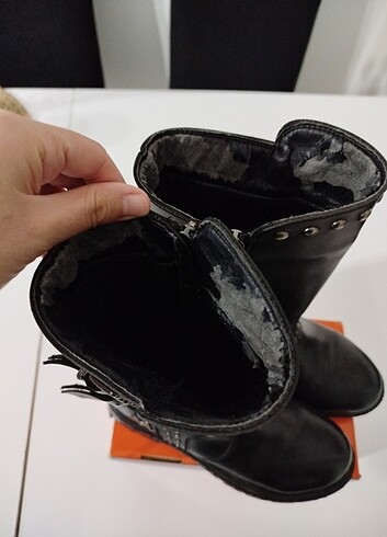 34 Beden siyah Renk Kız çocuk çizme