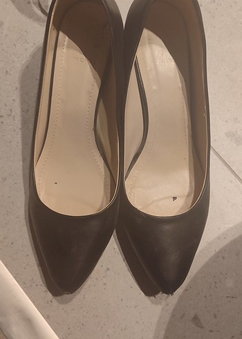 Klasik Bej Deri Stiletto Topuklu Kadın Ayakkabı
