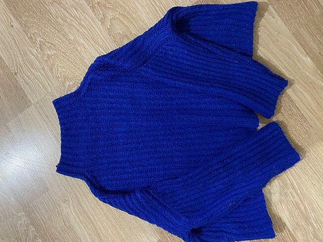 Saks mavi crop kazak