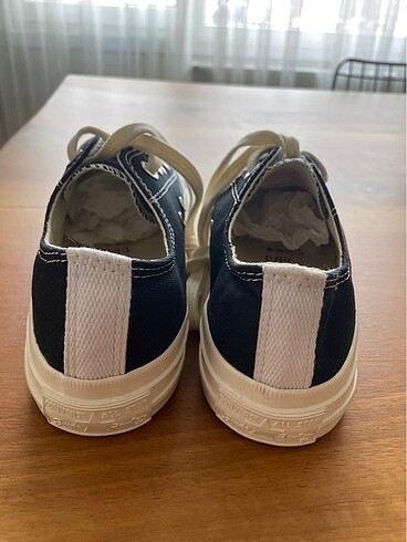 38 Beden siyah Renk converse comme des garcons siyah 38 kırmızı kalpli