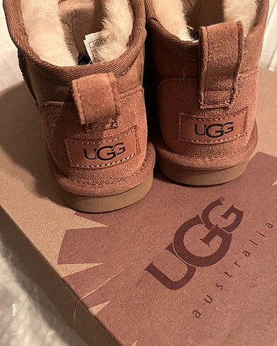 Ugg ugg chestnut