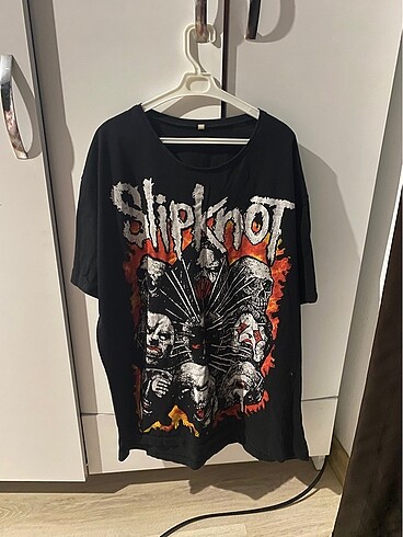 Tişört Metal