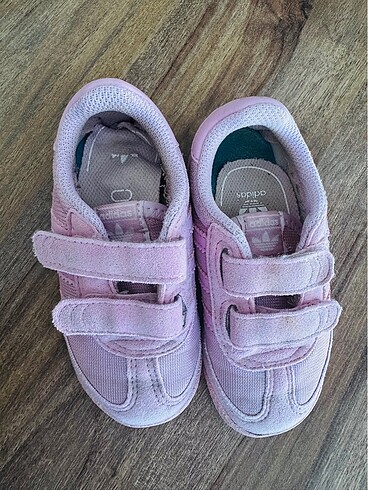 23 Beden Adidas Ayakkabı