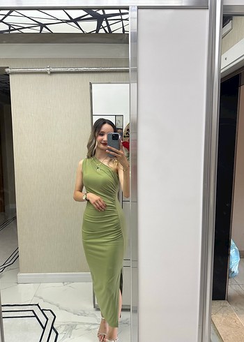 Kadın Kolsuz Drapeli Uzun Yırtmaçlı Elbise