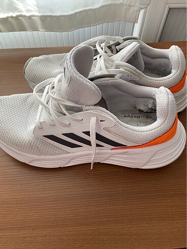 Adidas spor ayakkabı