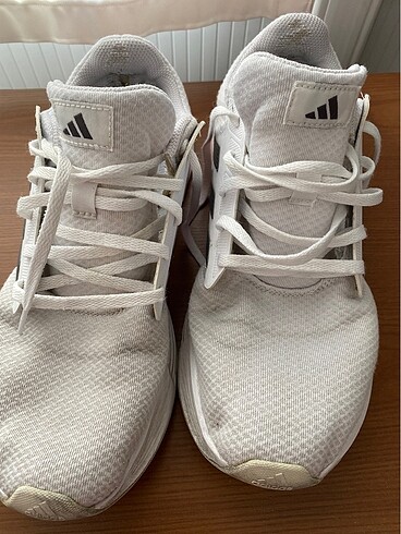 Adidas spor ayakkabı