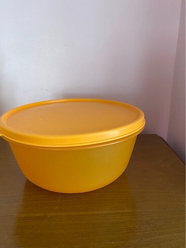 Tupperware Tupperware