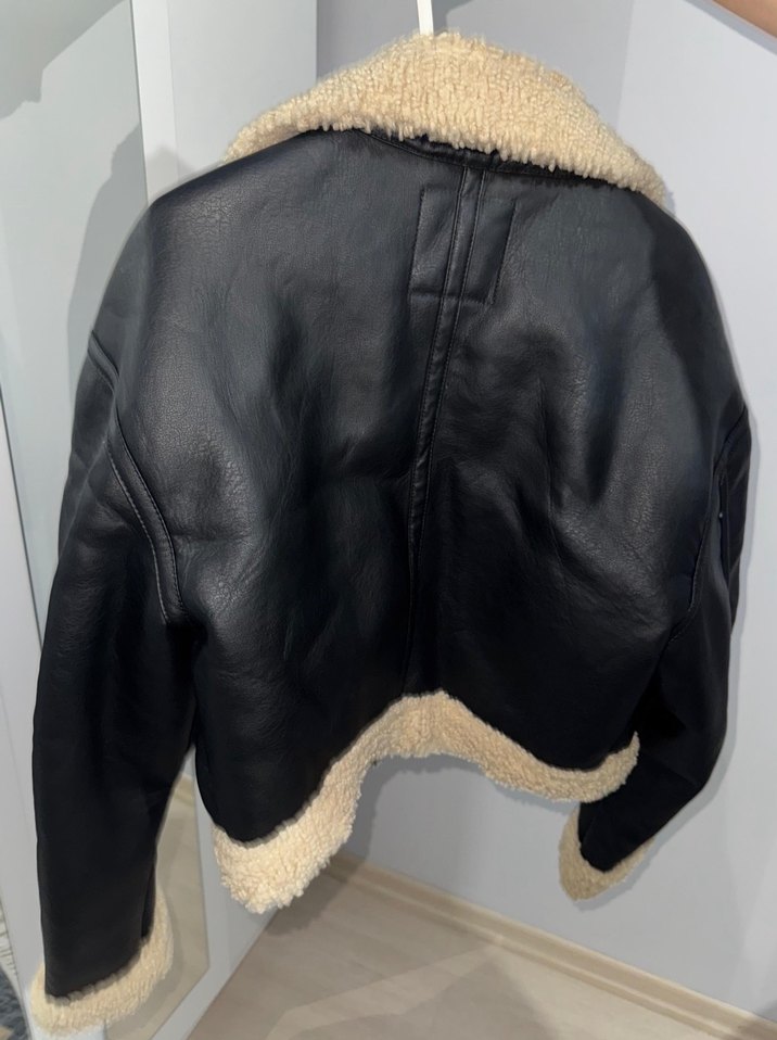 Siyah Kısa Deri Kadın Ceket Kürklü - Görsel 2