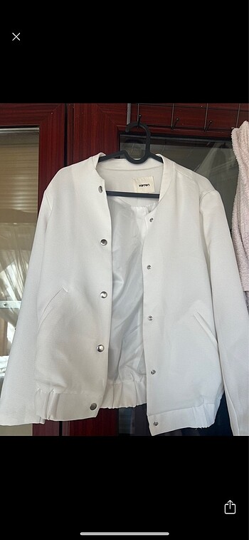 Koton beyaz bomber ceket