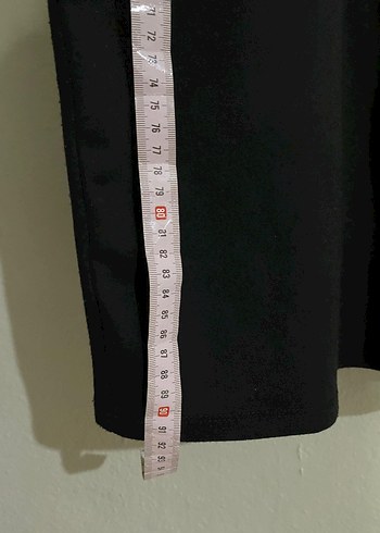 V Yakalı Siyah Midi Elbise - Görsel 5