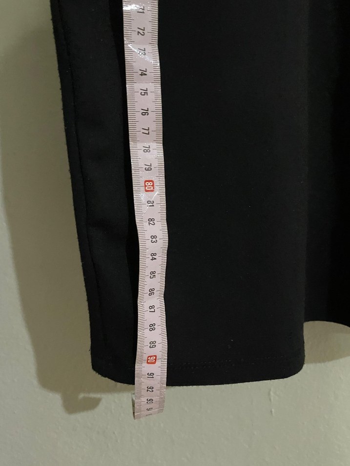 V Yakalı Siyah Midi Elbise - Görsel 5