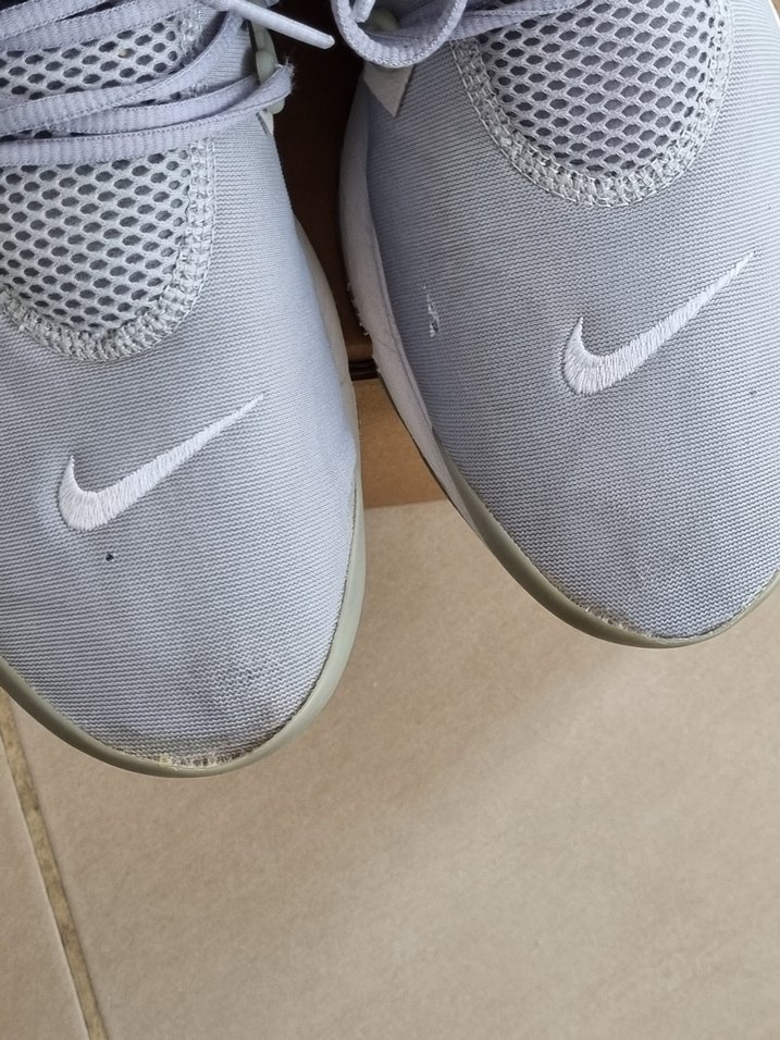 orjinal nike, küçük kusurları var - Görsel 2