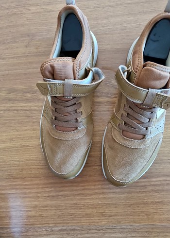 yeni ayarında nubuk deri, kusursuz, sorunsuz - Görsel 6