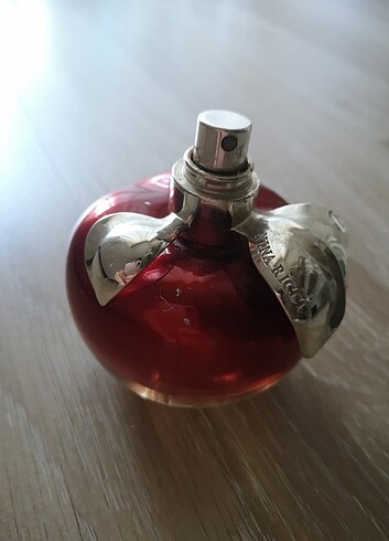 Nina ricci bayan parfümü 