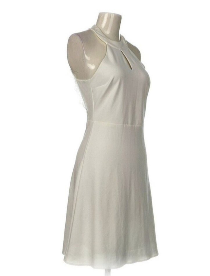 Beyaz Midi Kolsuz Elbise - Görsel 2