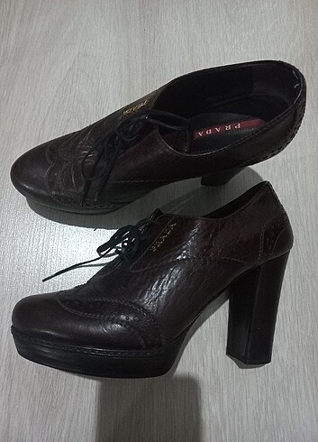 Prada Topuklu ayakkabı