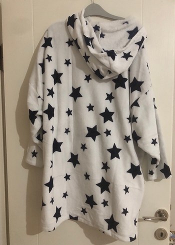 Yıldız Desenli Kapüşonlu Beyaz Sweatshirt - Görsel 2
