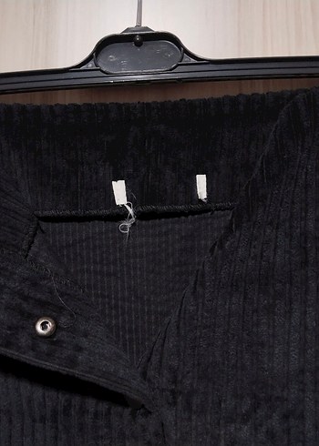 Düğme Detaylı Siyah Kadife Mini Etek - Görsel 7