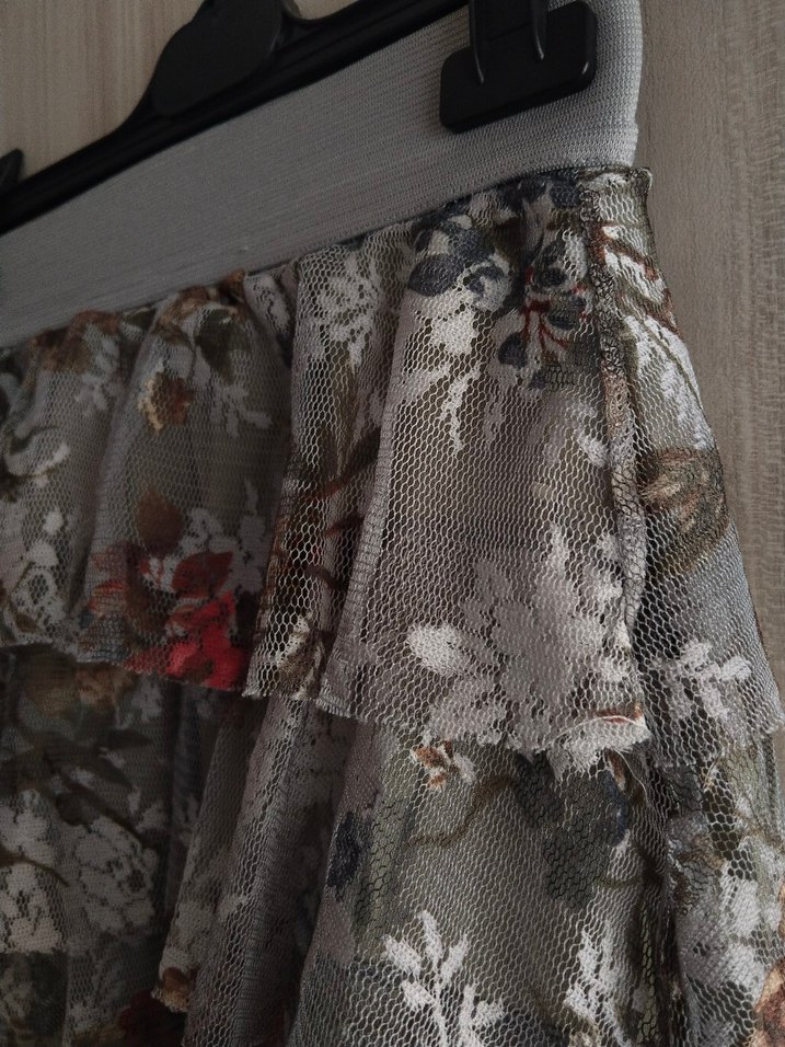 Zara Woman Çiçekli Mini Tül Etek - Görsel 4