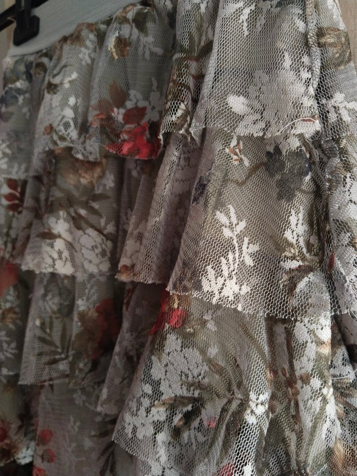 Zara Woman Çiçekli Mini Tül Etek - Görsel 3