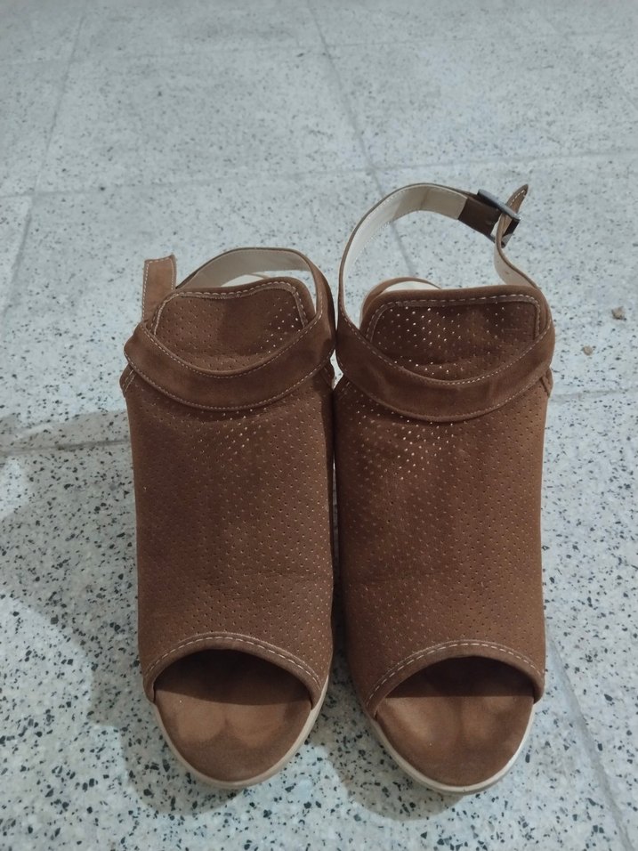 Taba Rengi Süet Kadın Topuklu Sandalet - Görsel 3