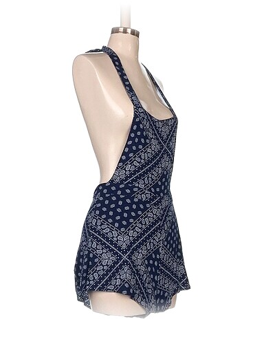 H&M H&M Kısa Tulum %70 İndirimli.