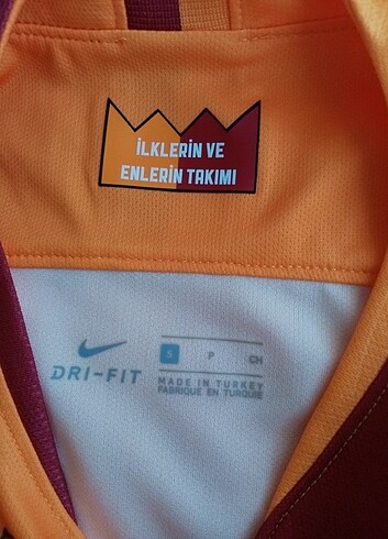 Nike İmzalı Galatasaray forması 