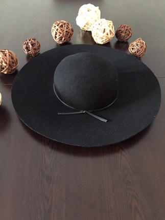 H&M Siyah Melon Sapka