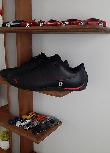 Puma ferrari