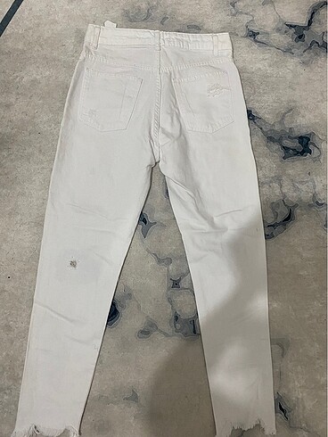 Diğer Beyaz yırtık pantolon