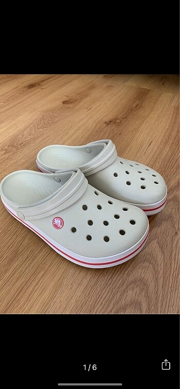 Crocs