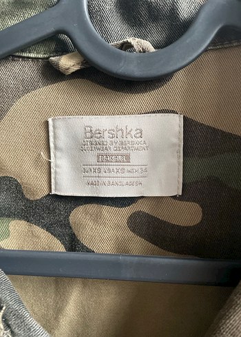 xs Beden Düğmeli Kamuflaj Desenli Kadın Ceket