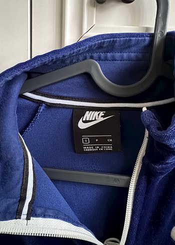 Nike Nike Kadın Lacivert Fermuarlı Sweatshirt