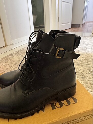 Shoes & More Siyah bot