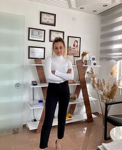 Trendyol & Milla Triko balıkçı yaka üst