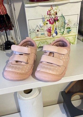 Kız Çocuk Pembe Desenli Cırt Cırtlı Spor Ayakkabı - Görsel 2