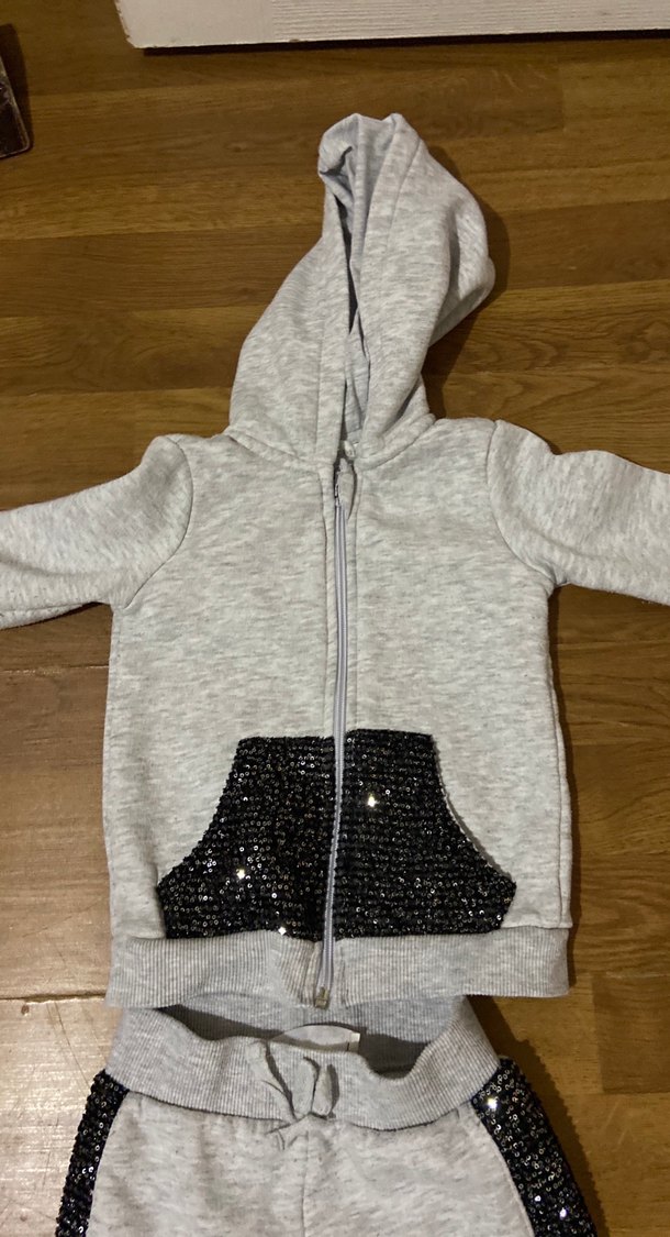 Kız Çocuk Gri Payetli Eşofman Takımı - Görsel 2