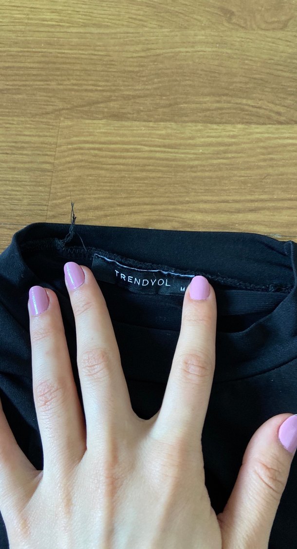 Mor Detaylı Uzun Kollu Crop Top - Görsel 2