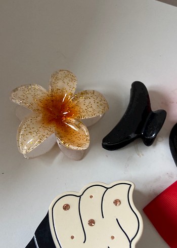 Kırmızı İpek Fiyonk Saç Aksesuarı - Görsel 4