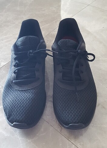 NIKE SPOR AYAKKABİ HAFİF