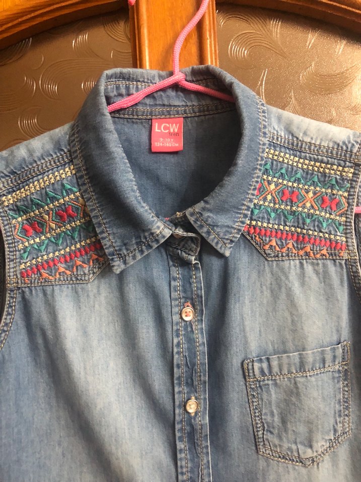 Nakışlı Kolsuz Denim Kız Gömlek - Görsel 2