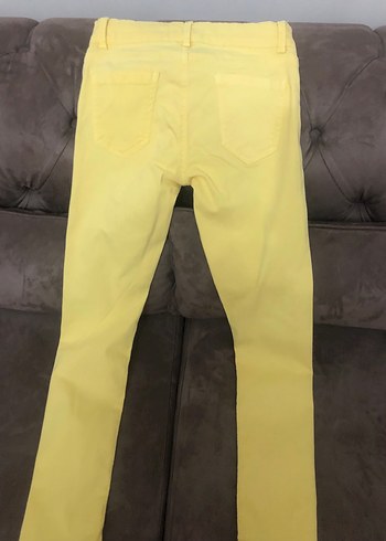 Kızlar için Parlak Sarı Dar Kesim Pantolon - Görsel 3
