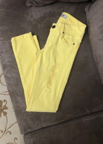 Kızlar için Parlak Sarı Dar Kesim Pantolon - Görsel 4