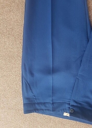 40 Beden Mavi kumaş pantalon