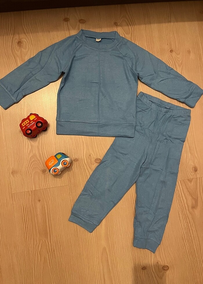 İnce triko takım 3 yaş - Görsel 2