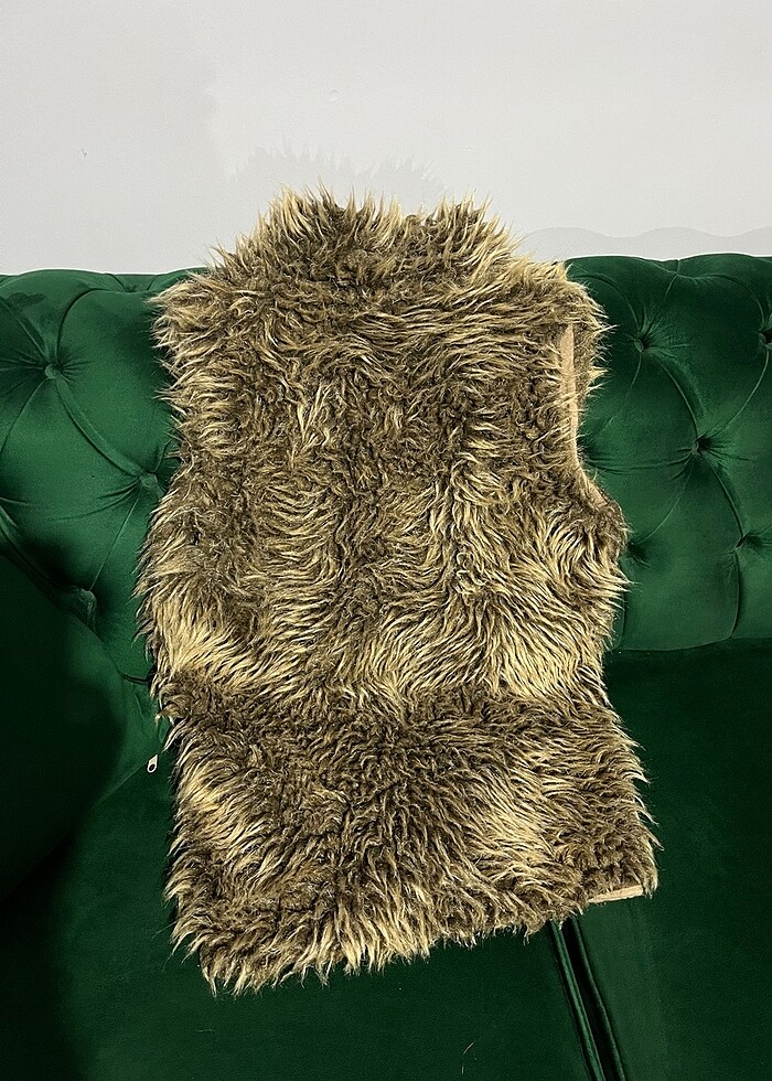 Tüylü kürk yelek - Görsel 2