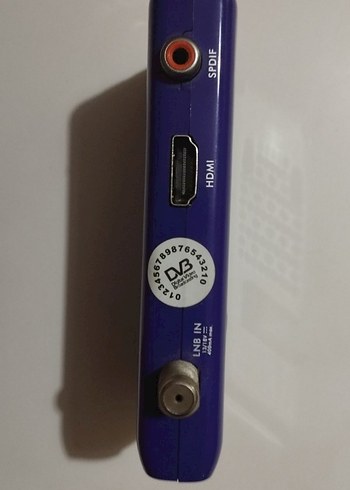 Minix HD Uydu Alıcısı ve Kumanda - Görsel 3