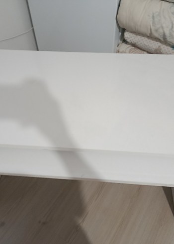 Ikea bilgisayar madası